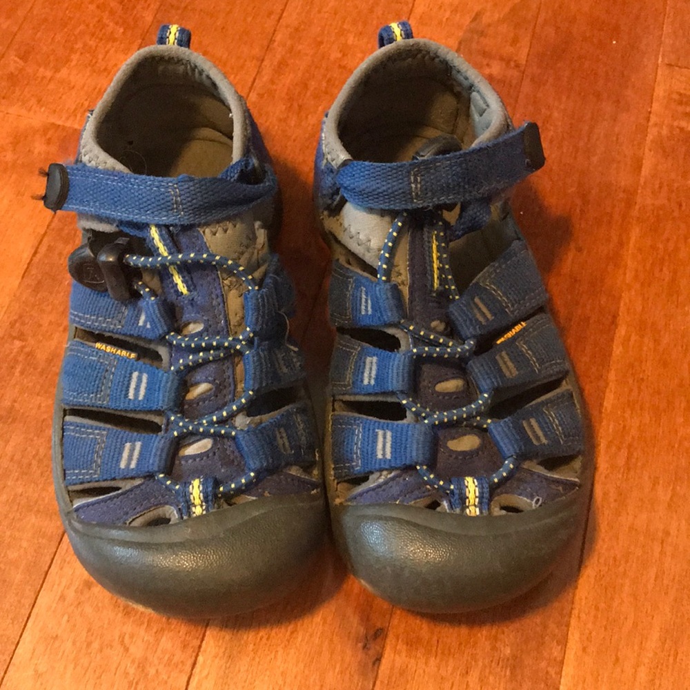 KEEN blue water sandals sz 12.5
